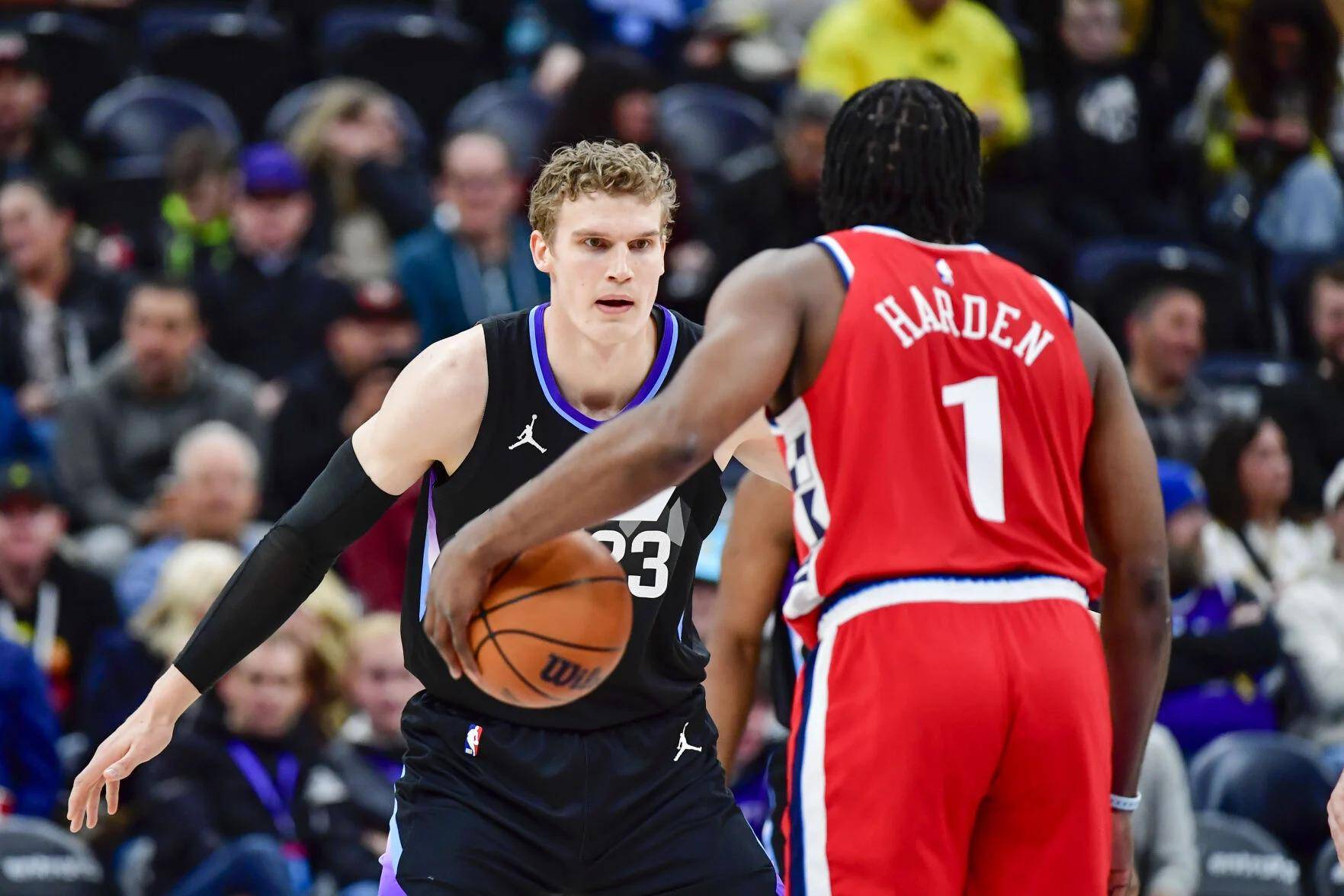 开云体育app-快船惊险胜爵士，实现领跑