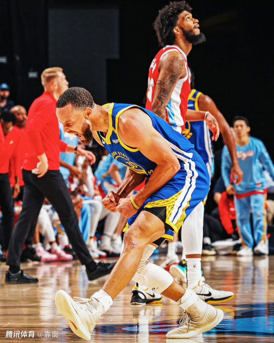 勇士胜灰熊，继续领先西部