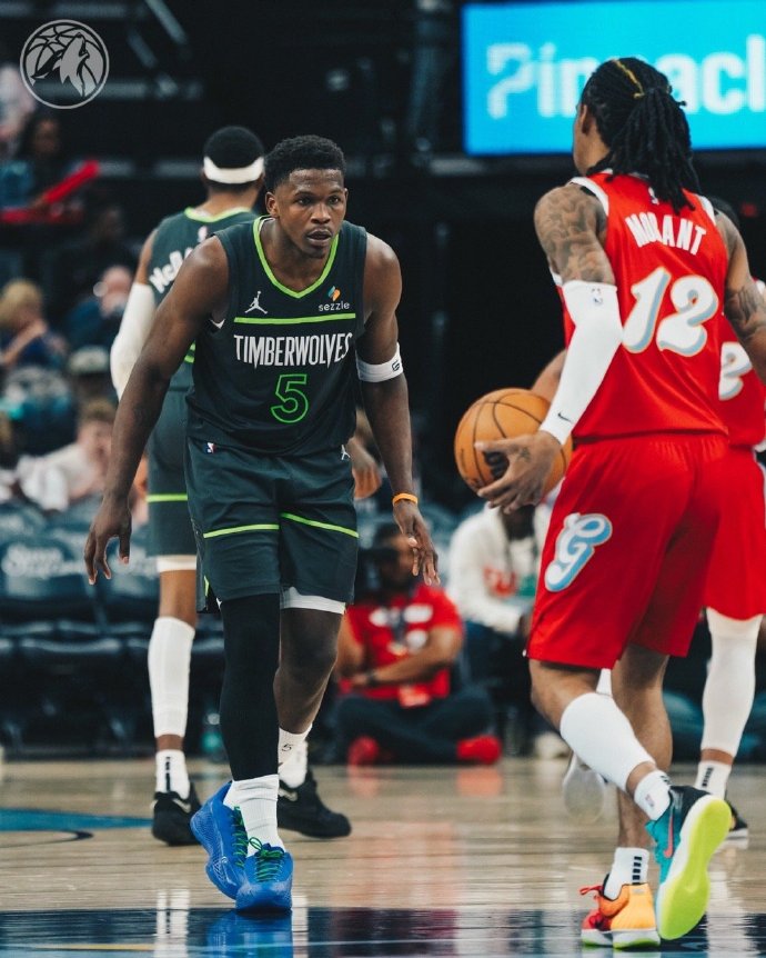 森林狼惨败灰熊，遭遇三连败的简单介绍