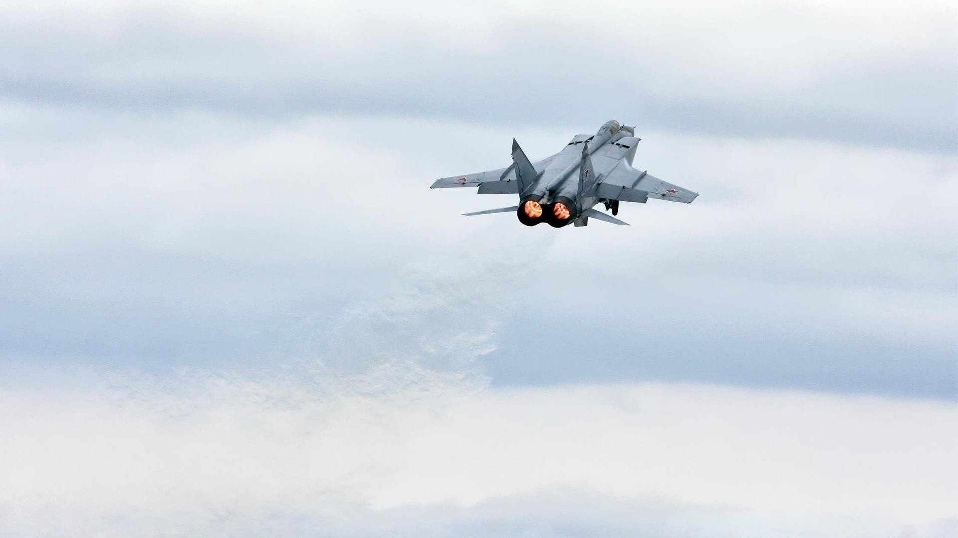 广厦铁蹄踏碎篮网，拉文一剑封喉埋葬悬念