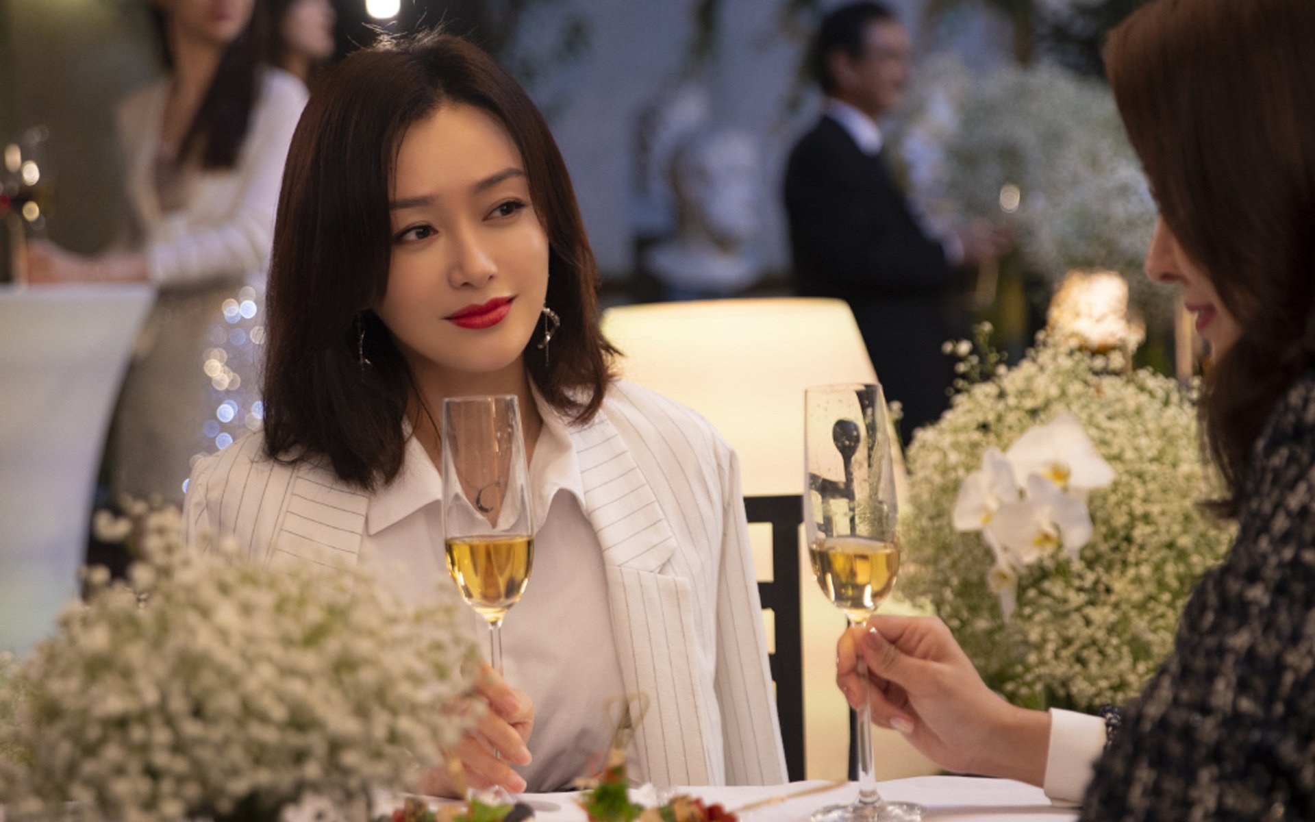 开云平台-年度焦点之战之夜，文班亚马教科书级表现重塑篮球艺术