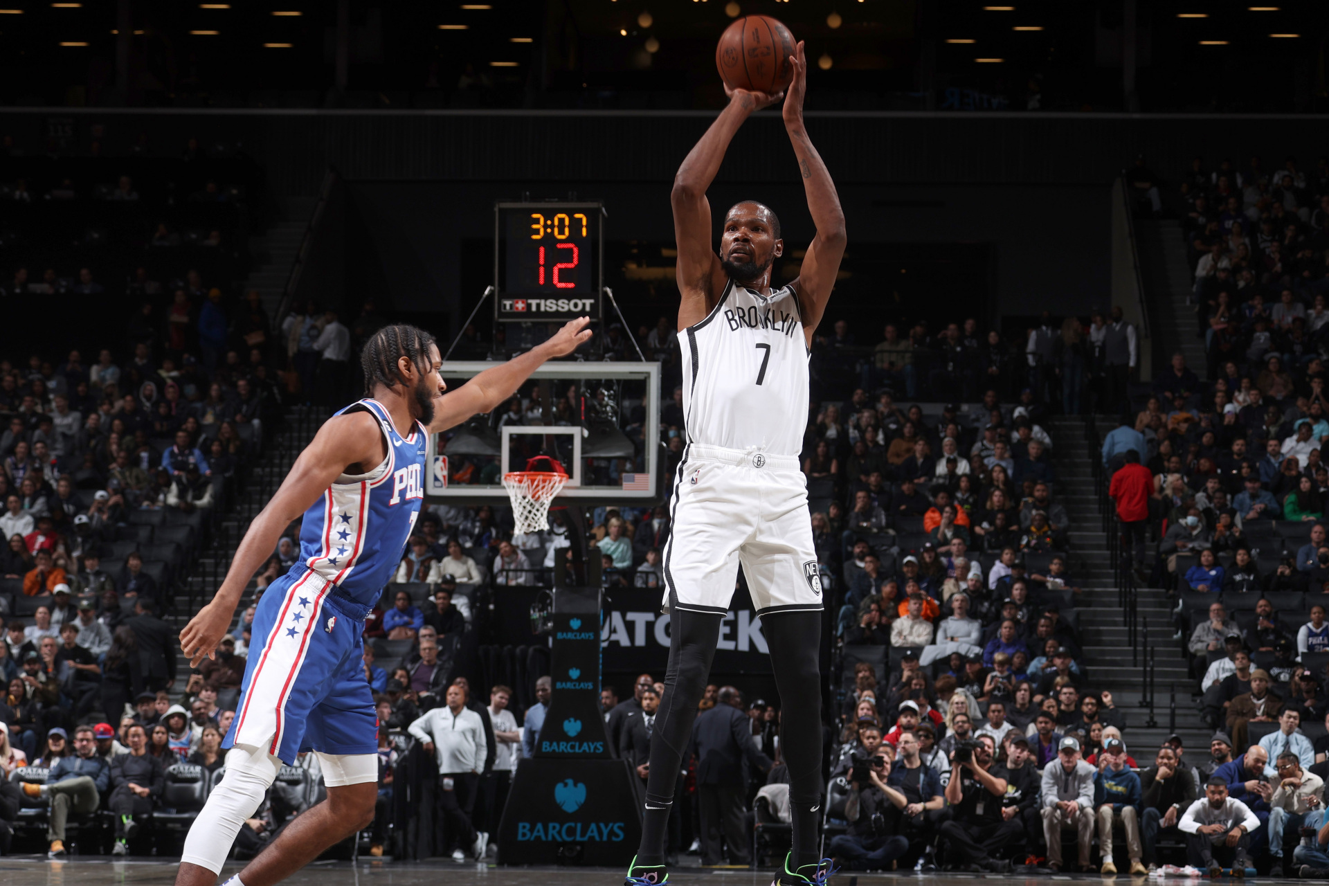 意甲焦点战焦点战,篮网正面击溃深圳队 意甲焦点战焦点战,篮网正面击溃深圳队