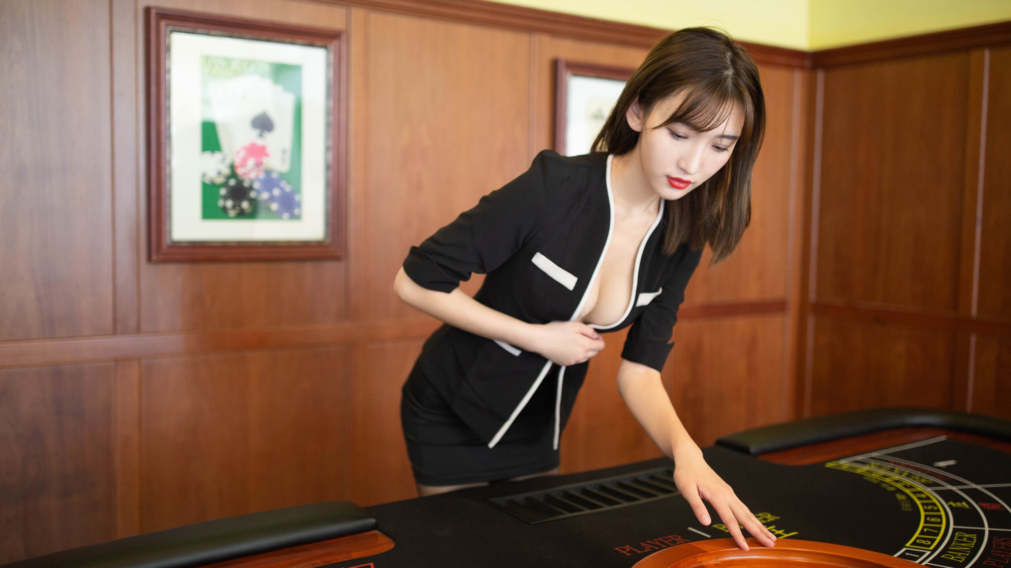 双重奏响胜利的号角，骑士铁蹄踏破洛城，利拉德欧冠赛场化身接管者