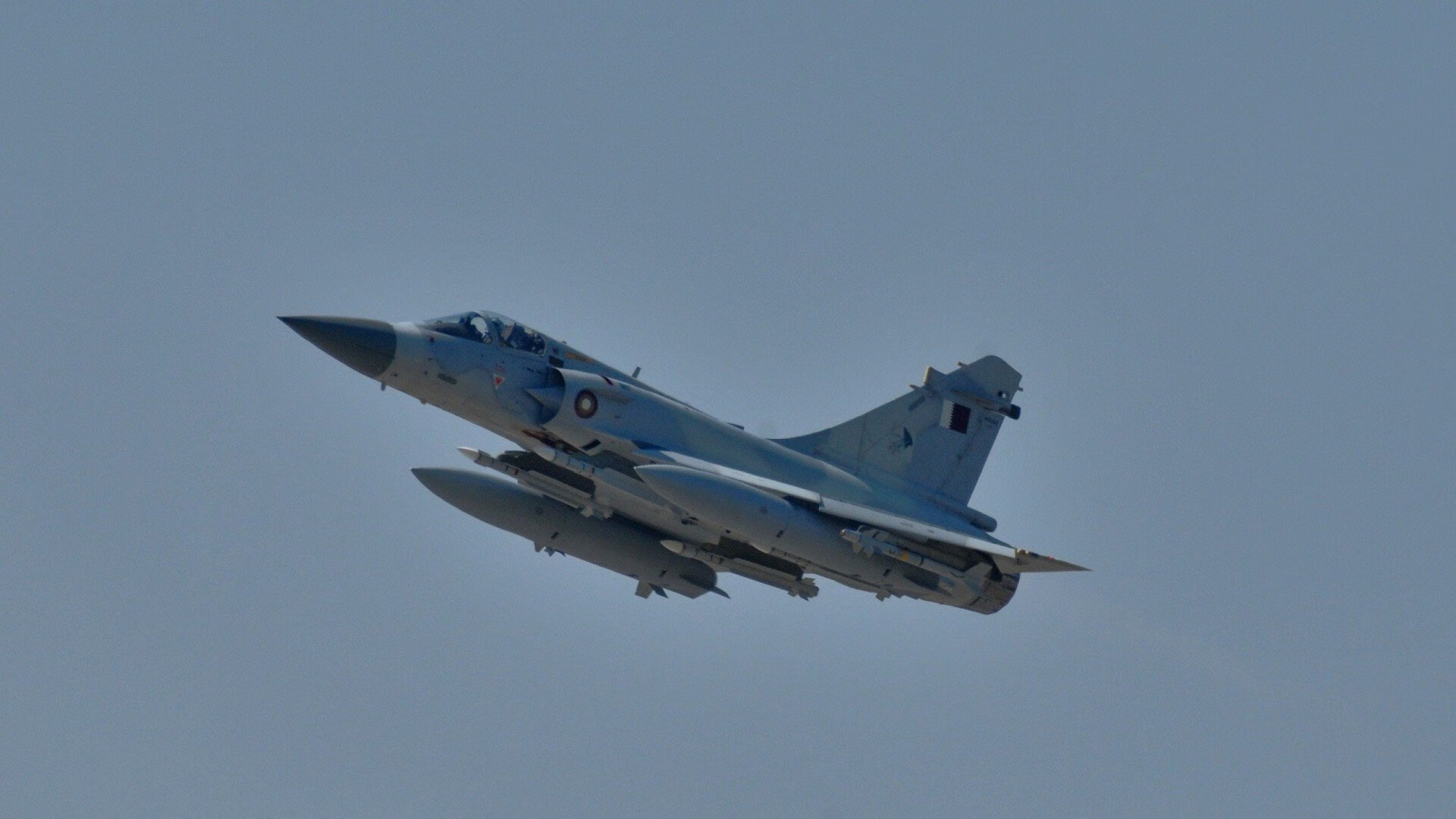 F1街道赛的紧咬与快船的逆袭,竞速场与季后赛的双重奏